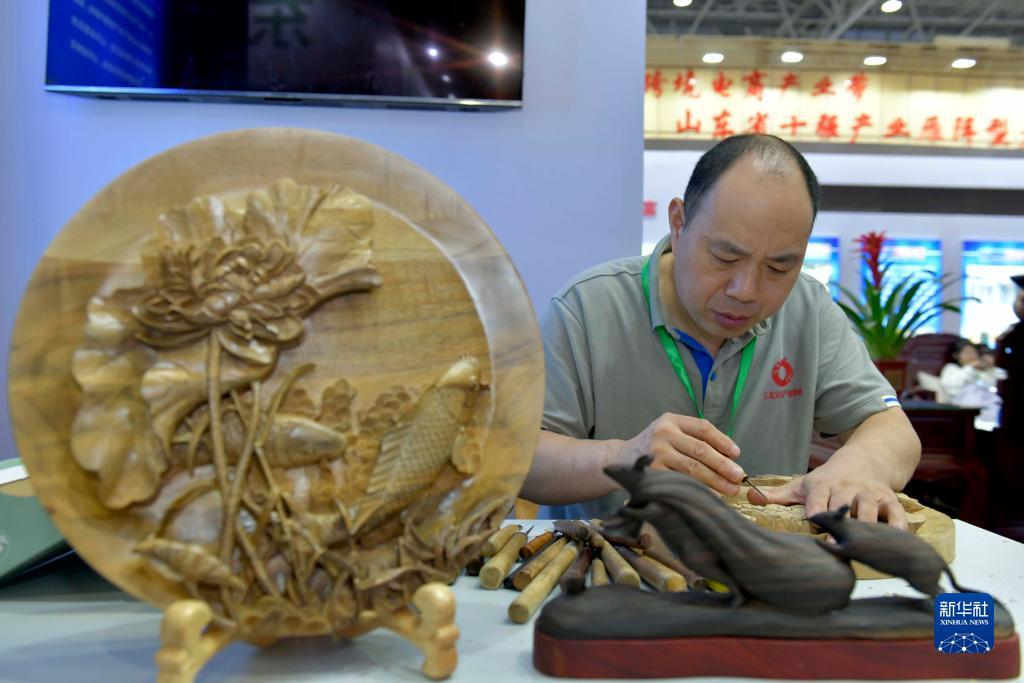 61棋牌游戏